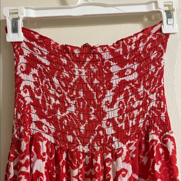 Strapless Red and White Dress - Picture 3 of 3